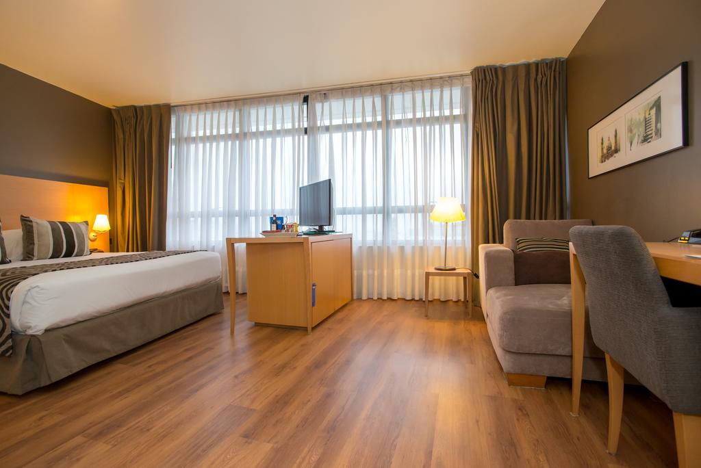 Tryp Montevideo Hotel Værelse billede